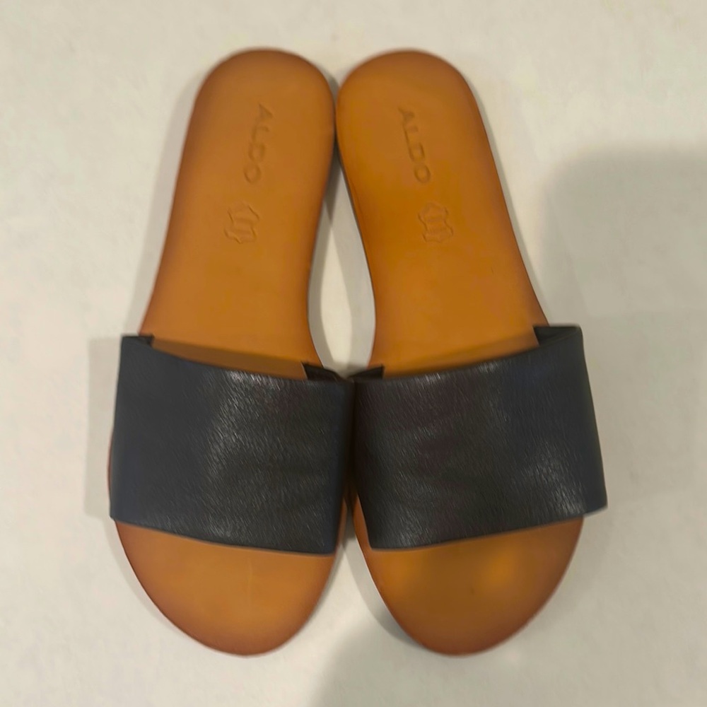 Aldo Black and Brown Genuine Leather Slide Sandals. Size 7.
